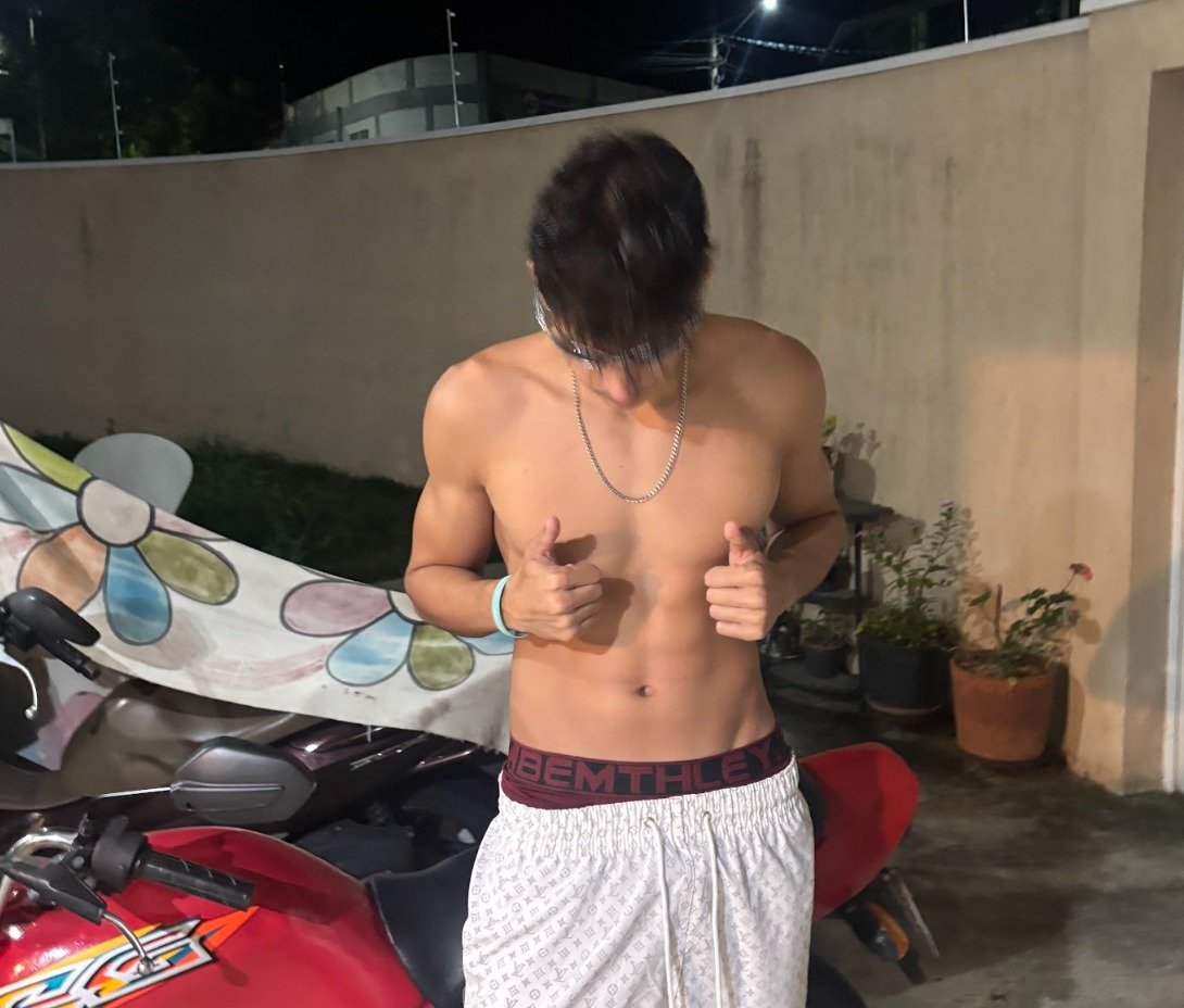 Arthur Navarro no Instagram